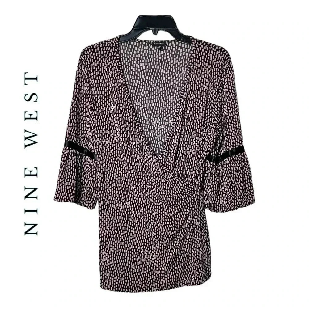 1592. NINE WEST‎ HALF SLEEVE BLOUSE FLOWY BUBBLE SLEEVES SIZE LARGE GEOMETRIC